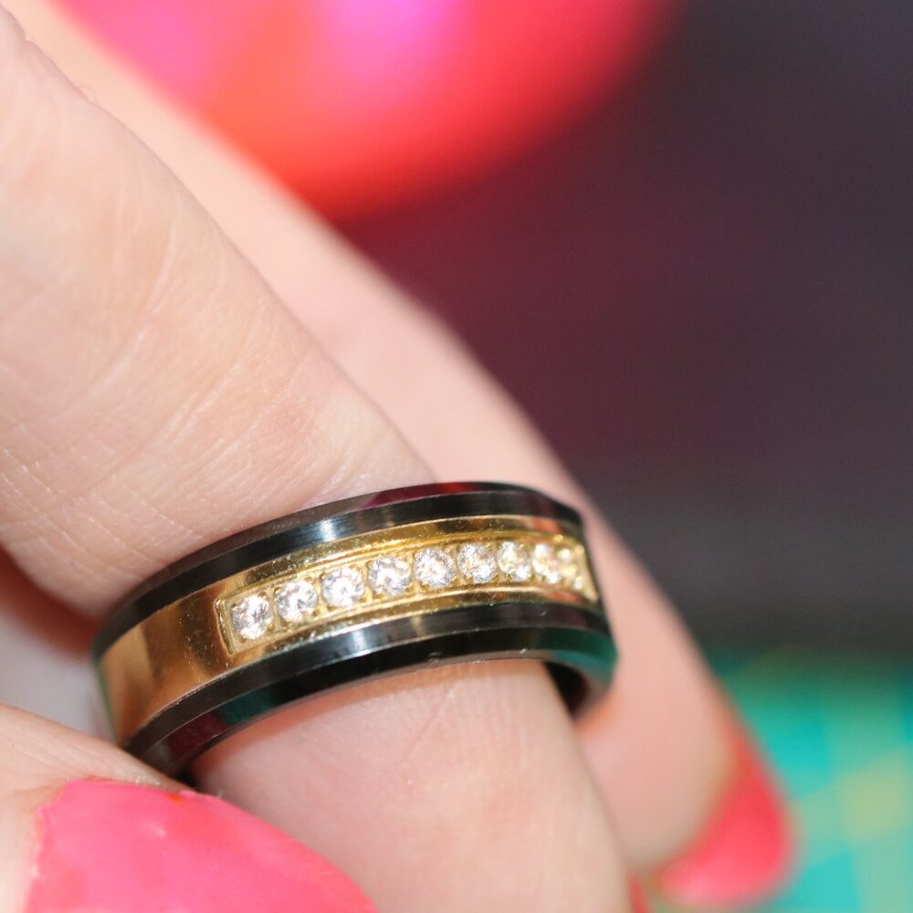 Men's Size 7 Tungsten Carbide Black and Gold Band With Cubic Zirconia